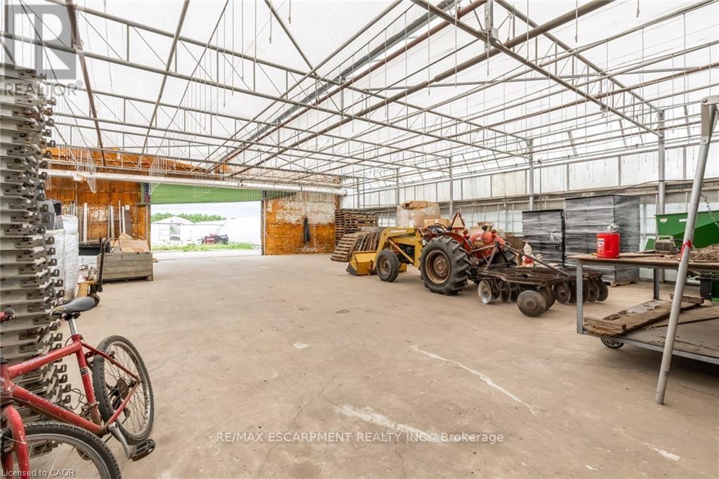 220 Read Road, St. Catharines, Ontario  L2R 7K6 - Photo 13 - X12785594