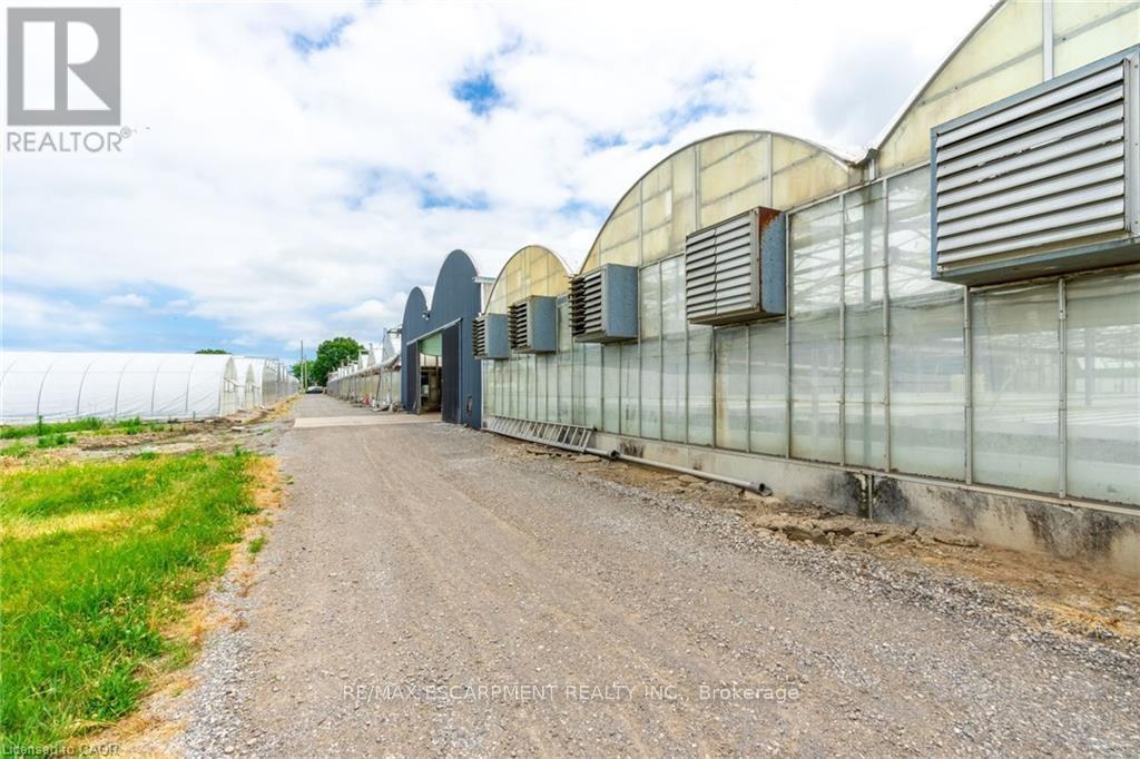 220 Read Road, St. Catharines, Ontario  L2R 7K6 - Photo 15 - X12785594