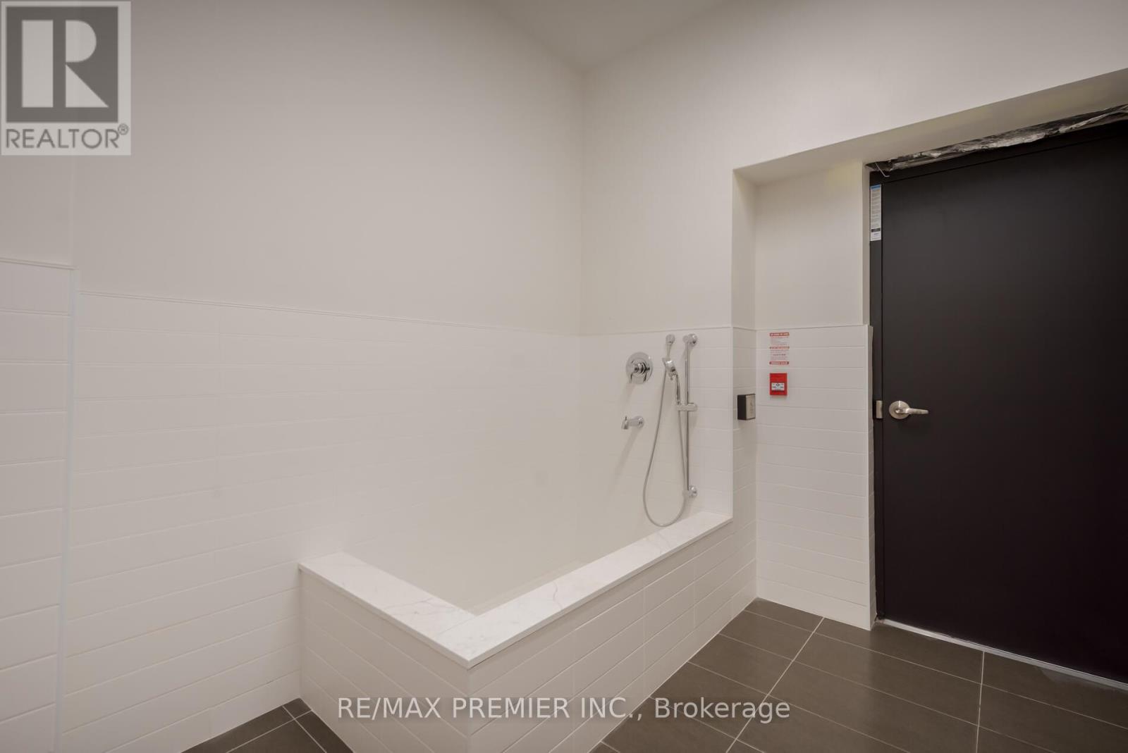 520 - 1350 Ellesmere Road, Toronto, Ontario  M1P 0G6 - Photo 35 - E12785432