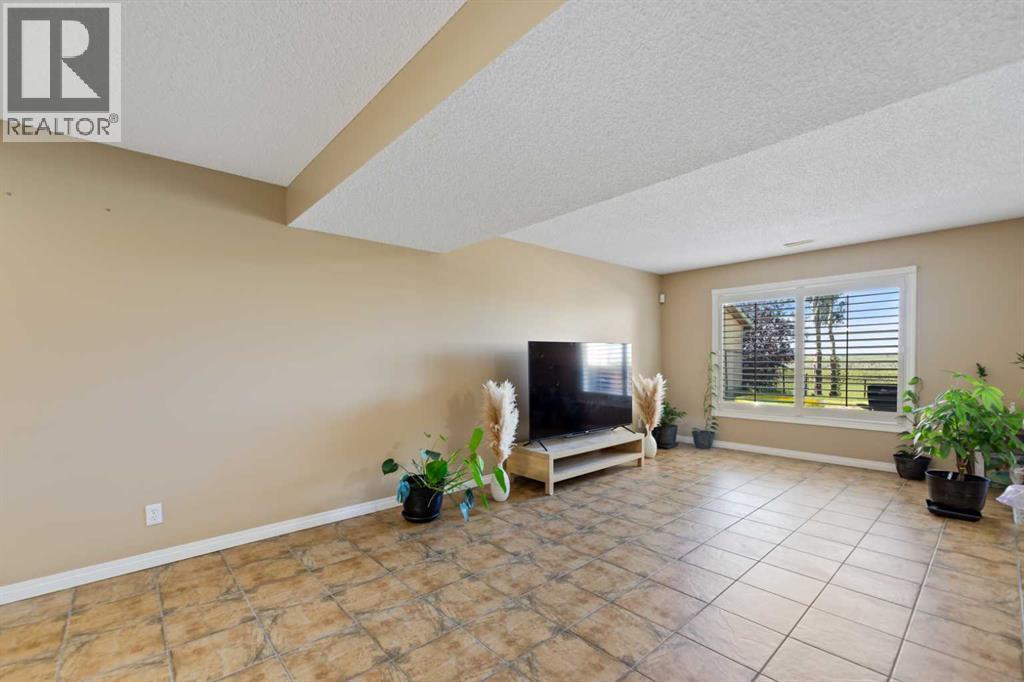 732 1 Avenue, Irricana, Alberta  T0M 1B0 - Photo 32 - A2286183