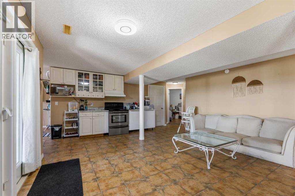 732 1 Avenue, Irricana, Alberta  T0M 1B0 - Photo 33 - A2286183