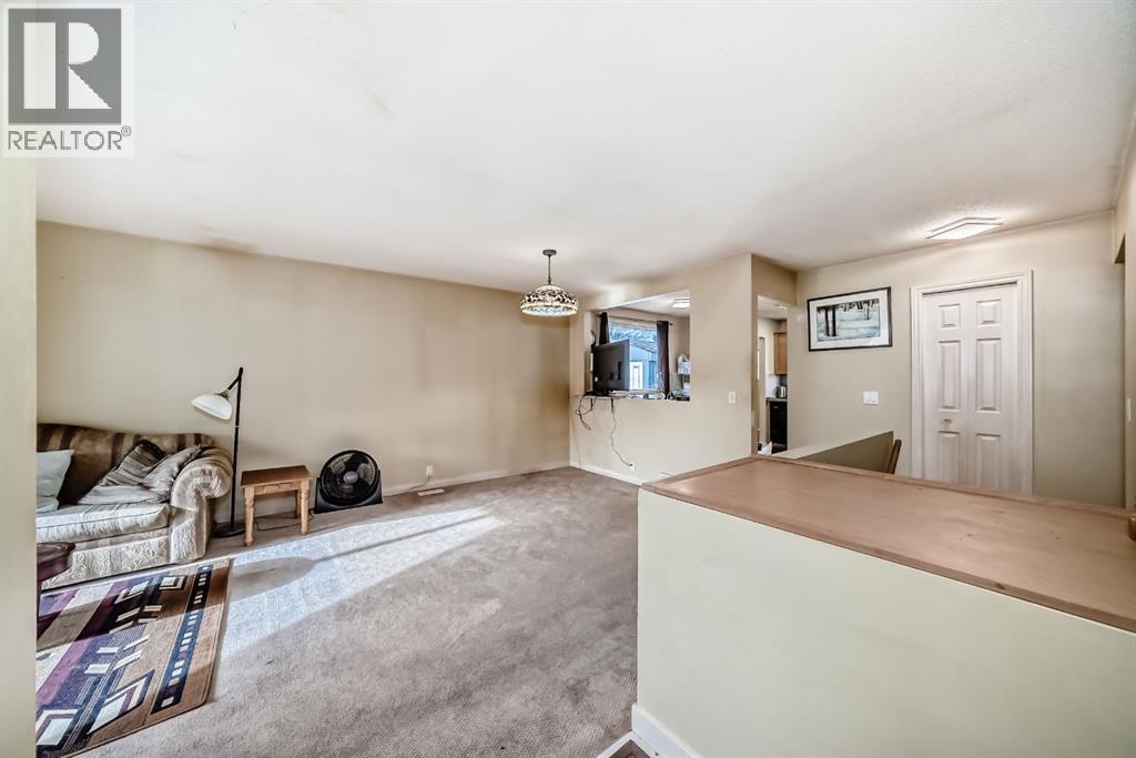 247 Bracewood Road Sw, Calgary, Alberta  T2W 3C2 - Photo 11 - A2270469