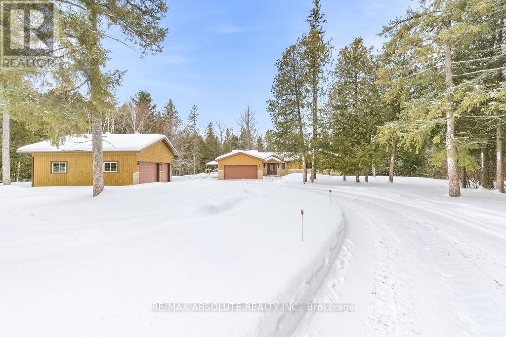 206 DEERWOOD DRIVE, Ottawa, Ontario