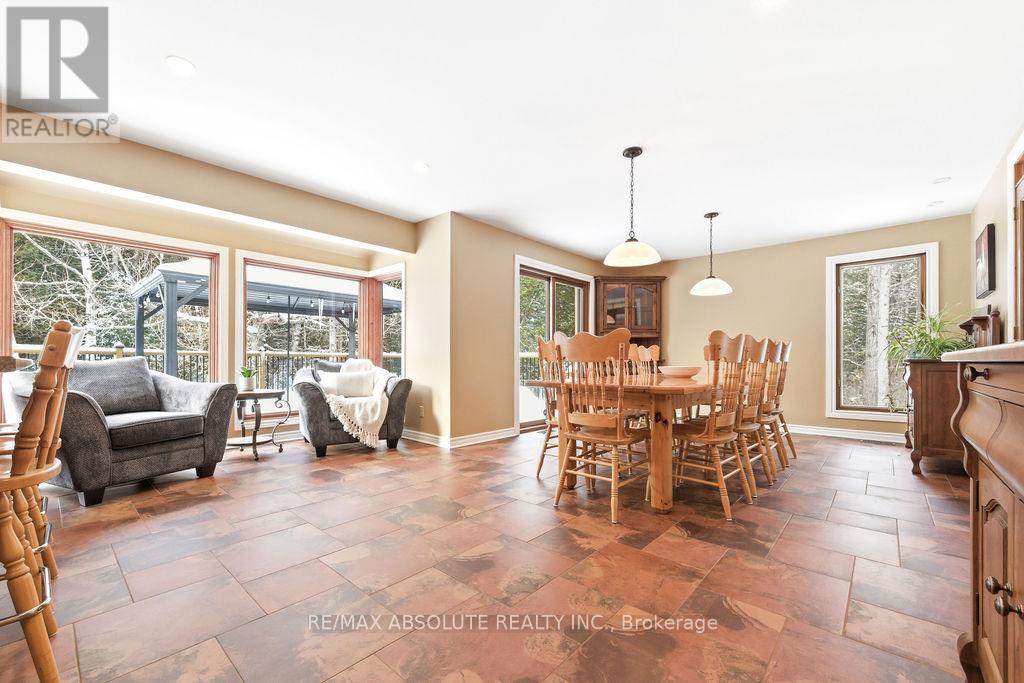 206 Deerwood Drive, Ottawa, Ontario  K0A 2H0 - Photo 12 - X12785612