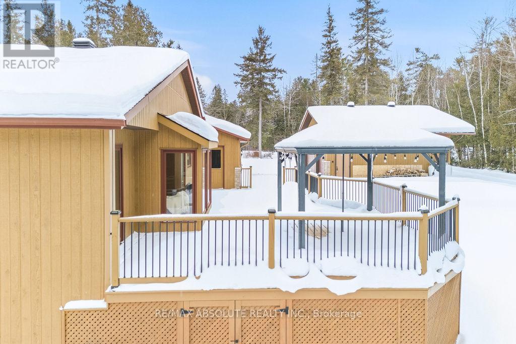 206 Deerwood Drive, Ottawa, Ontario  K0A 2H0 - Photo 31 - X12785612