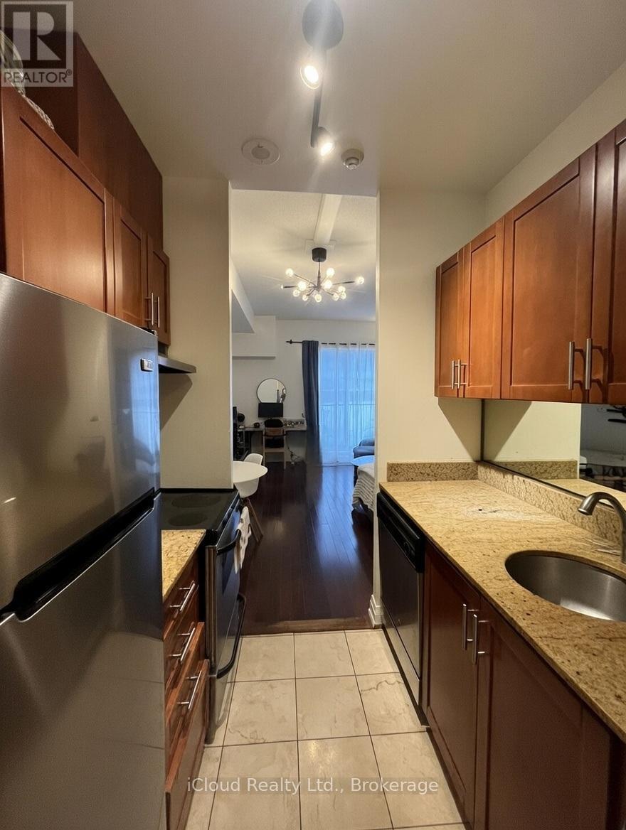 226 - 2737 Keele Street, Toronto, Ontario  M3M 2E9 - Photo 2 - W12785398