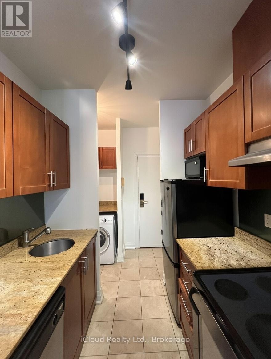 226 - 2737 Keele Street, Toronto, Ontario  M3M 2E9 - Photo 3 - W12785398