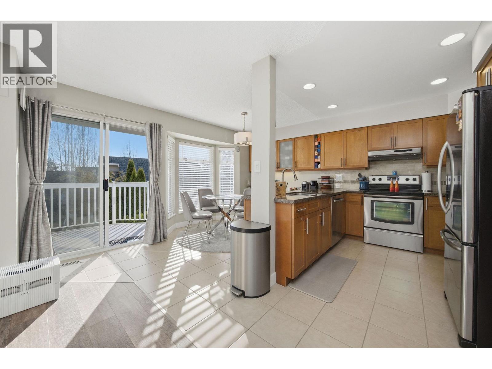 817 Roche Point Drive, North Vancouver, British Columbia  V7H 2W3 - Photo 9 - R3089639