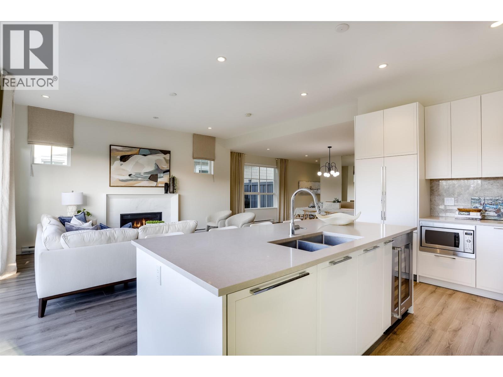 100 5311 Admiral Way, Delta, British Columbia  V4K 0E2 - Photo 14 - R3089646