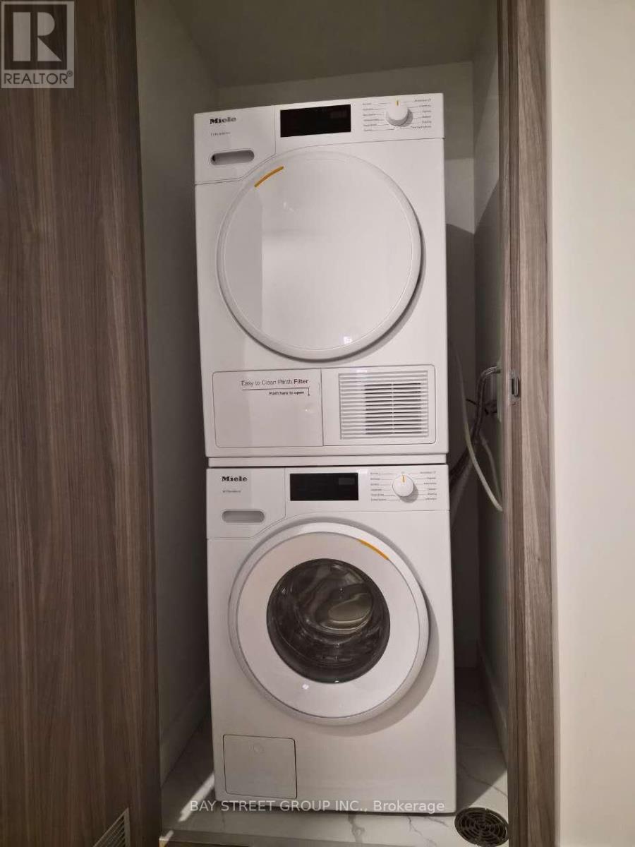 4108 - 3 Concord Cityplace Way, Toronto, Ontario  M5V 0X4 - Photo 11 - C12785642