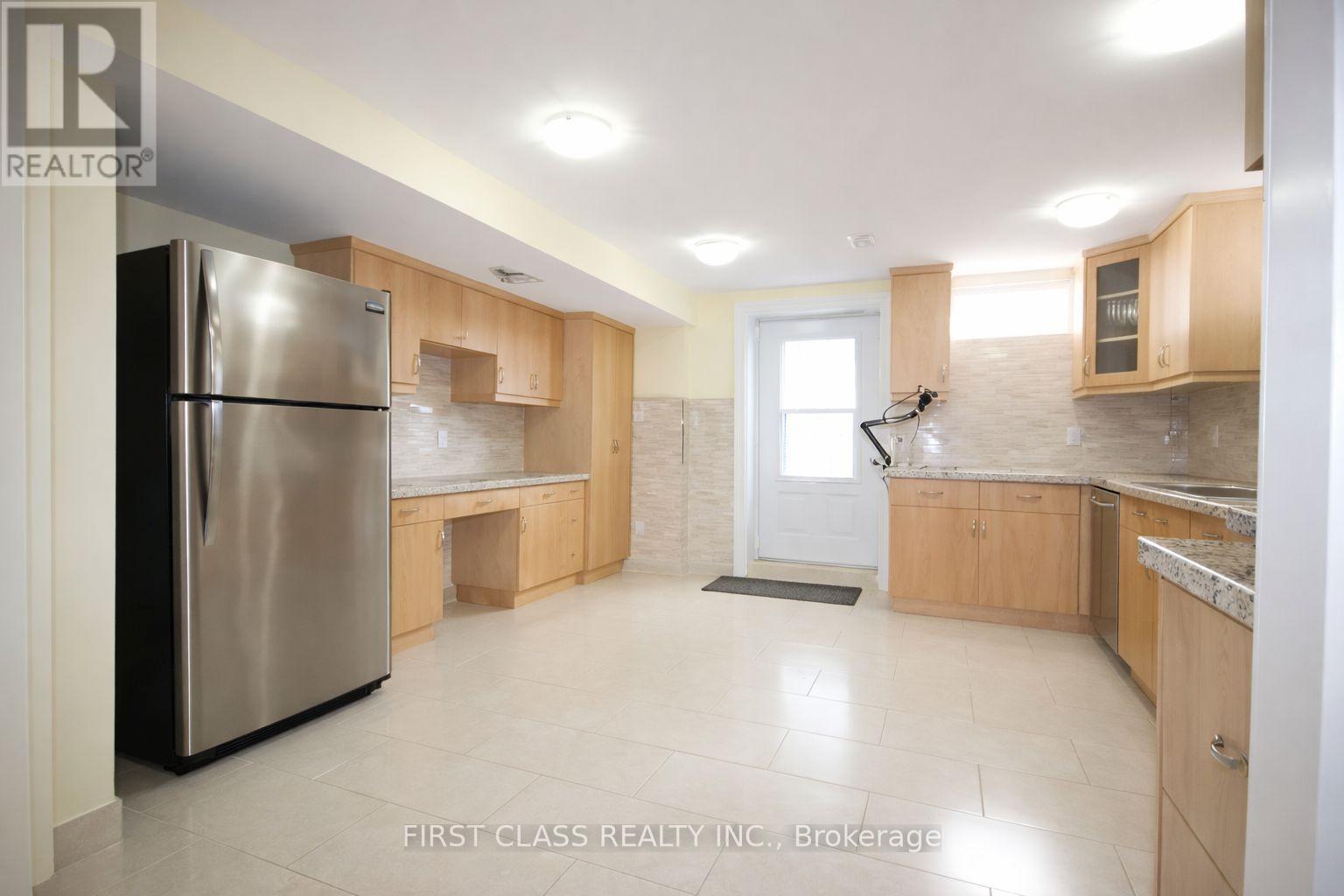 Bsmt - 27 Glenbury Drive, Vaughan, Ontario  L4J 7X5 - Photo 2 - N12785614