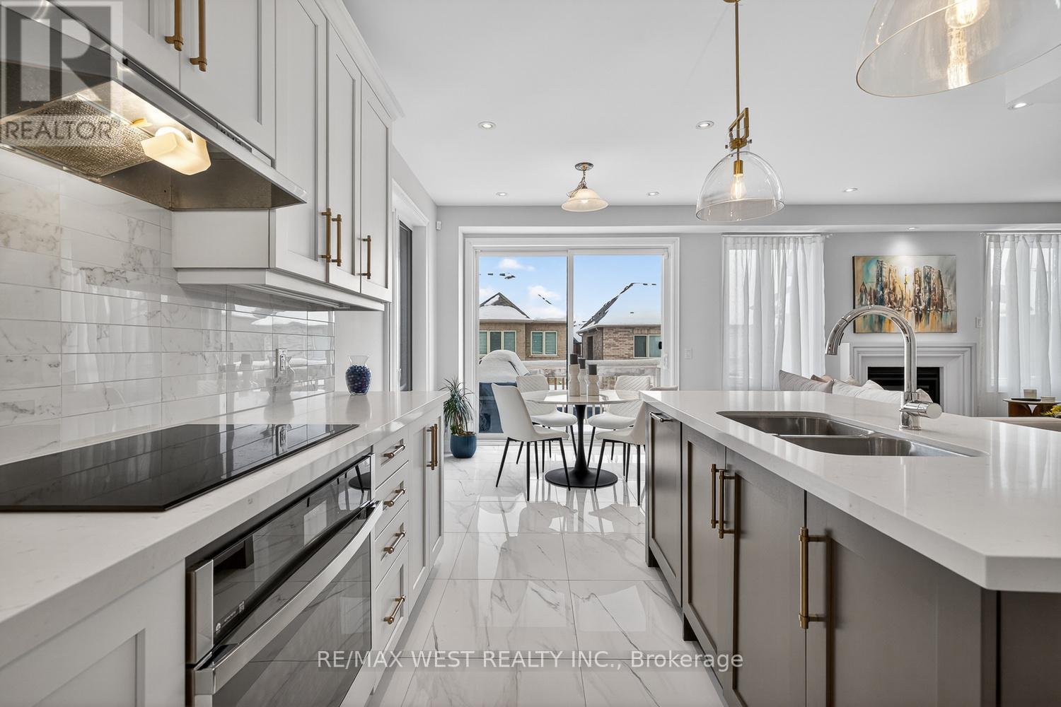 90 Watershed Gate, East Gwillimbury, Ontario  L9N 0Y2 - Photo 12 - N12785632