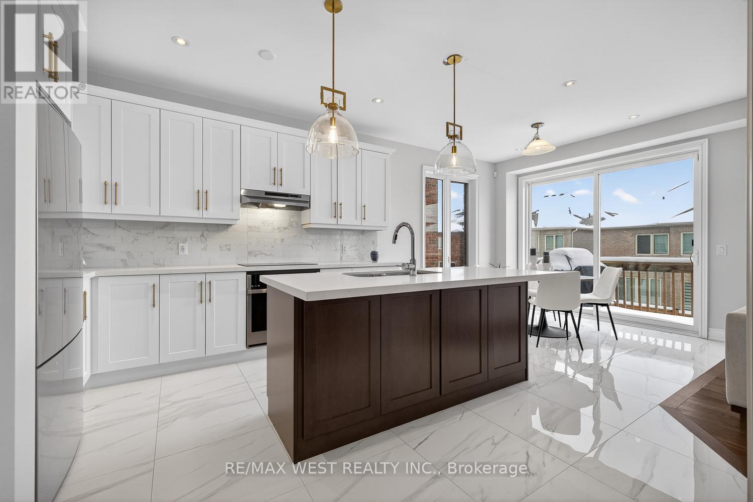 90 Watershed Gate, East Gwillimbury, Ontario  L9N 0Y2 - Photo 13 - N12785632