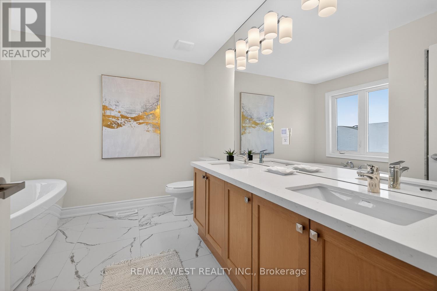 90 Watershed Gate, East Gwillimbury, Ontario  L9N 0Y2 - Photo 26 - N12785632