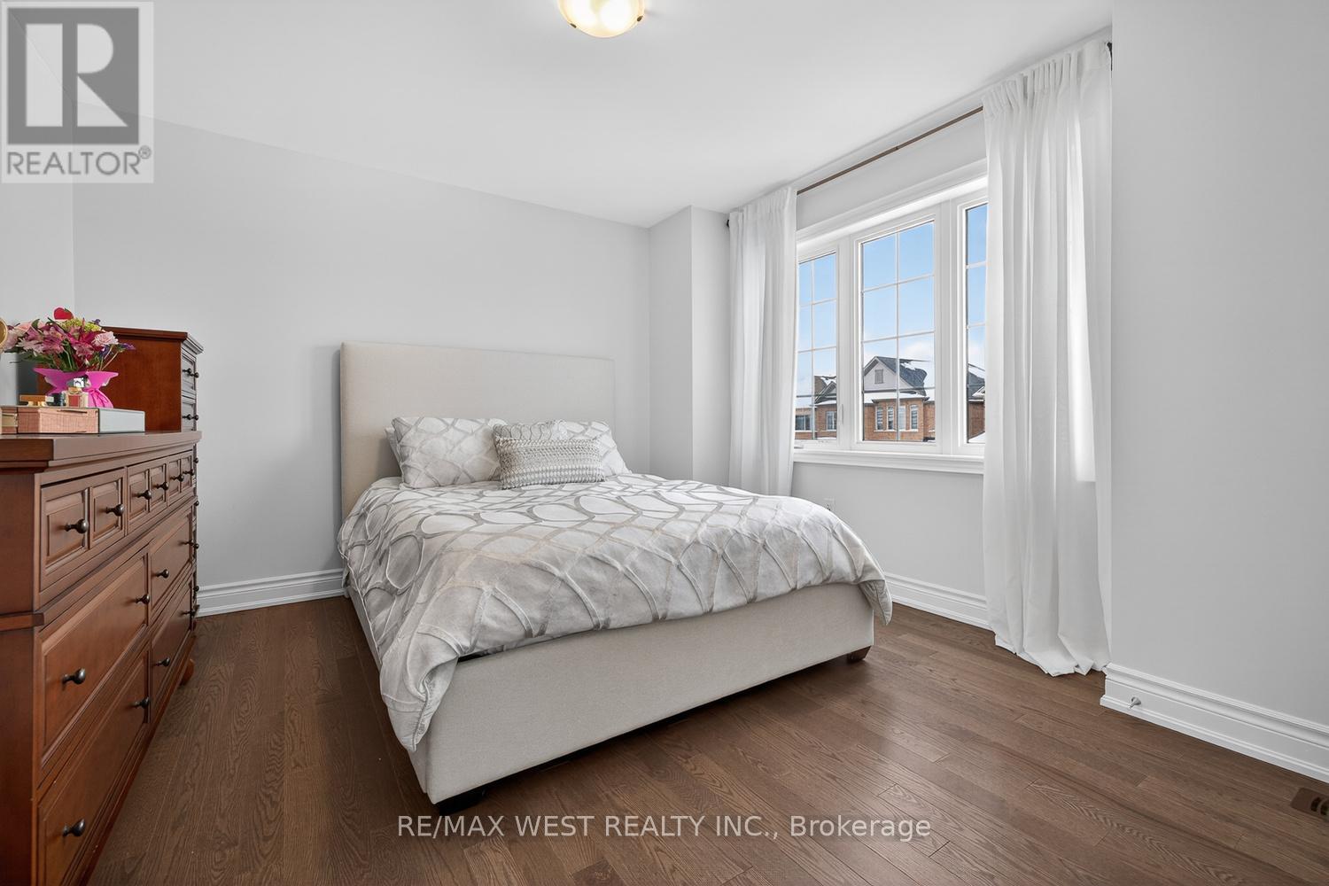 90 Watershed Gate, East Gwillimbury, Ontario  L9N 0Y2 - Photo 29 - N12785632