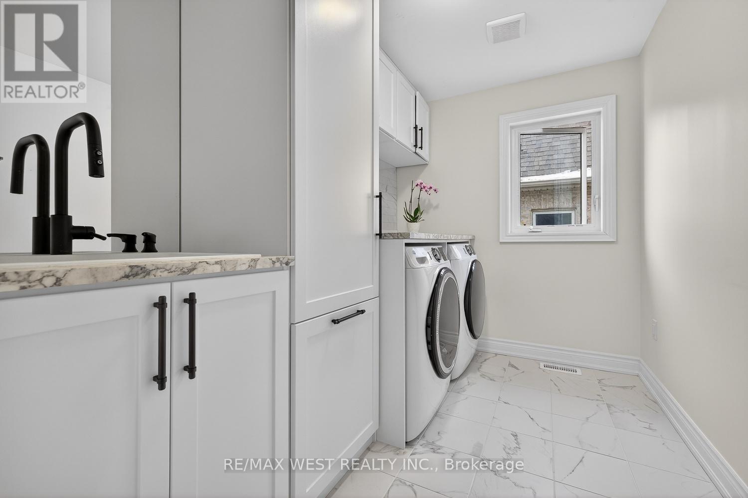 90 Watershed Gate, East Gwillimbury, Ontario  L9N 0Y2 - Photo 31 - N12785632