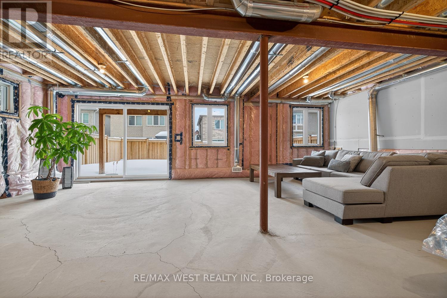 90 Watershed Gate, East Gwillimbury, Ontario  L9N 0Y2 - Photo 32 - N12785632