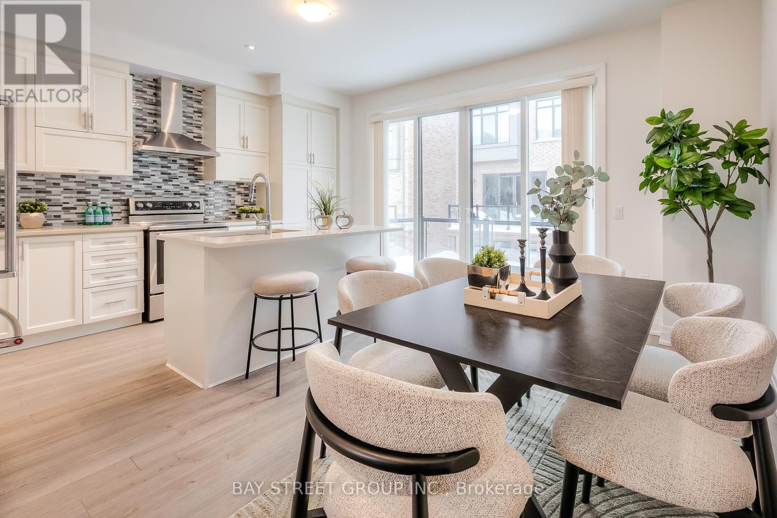 70 Salterton Circle, Vaughan, Ontario  L6A 4Z2 - Photo 17 - N12785654