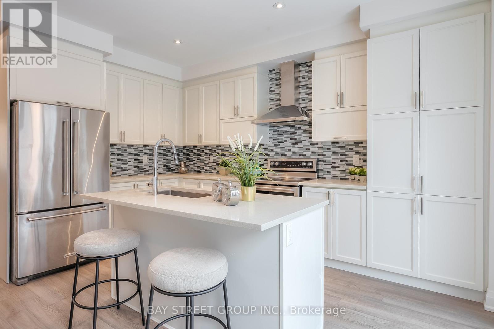 70 Salterton Circle, Vaughan, Ontario  L6A 4Z2 - Photo 18 - N12785654