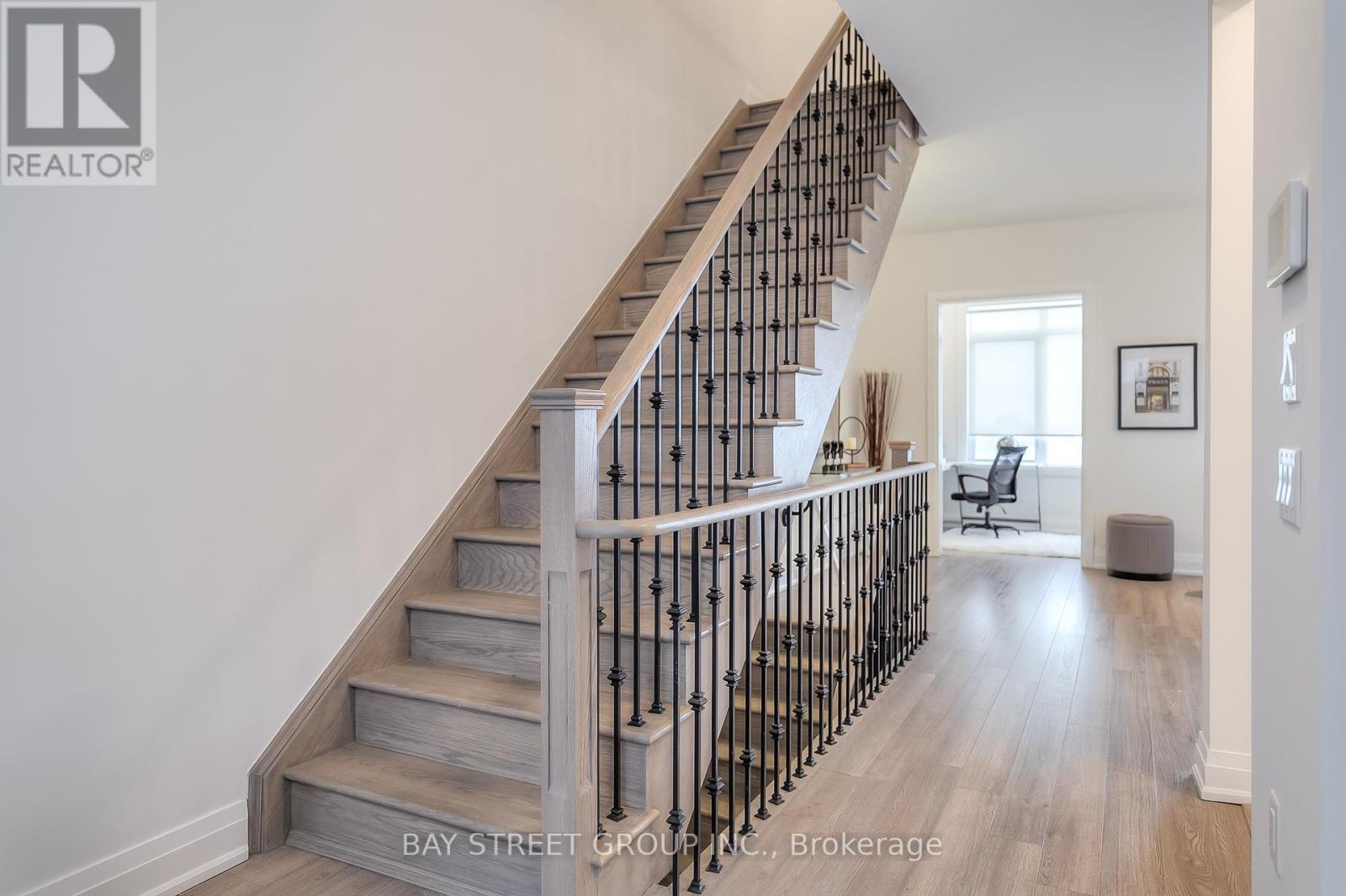 70 Salterton Circle, Vaughan, Ontario  L6A 4Z2 - Photo 24 - N12785654