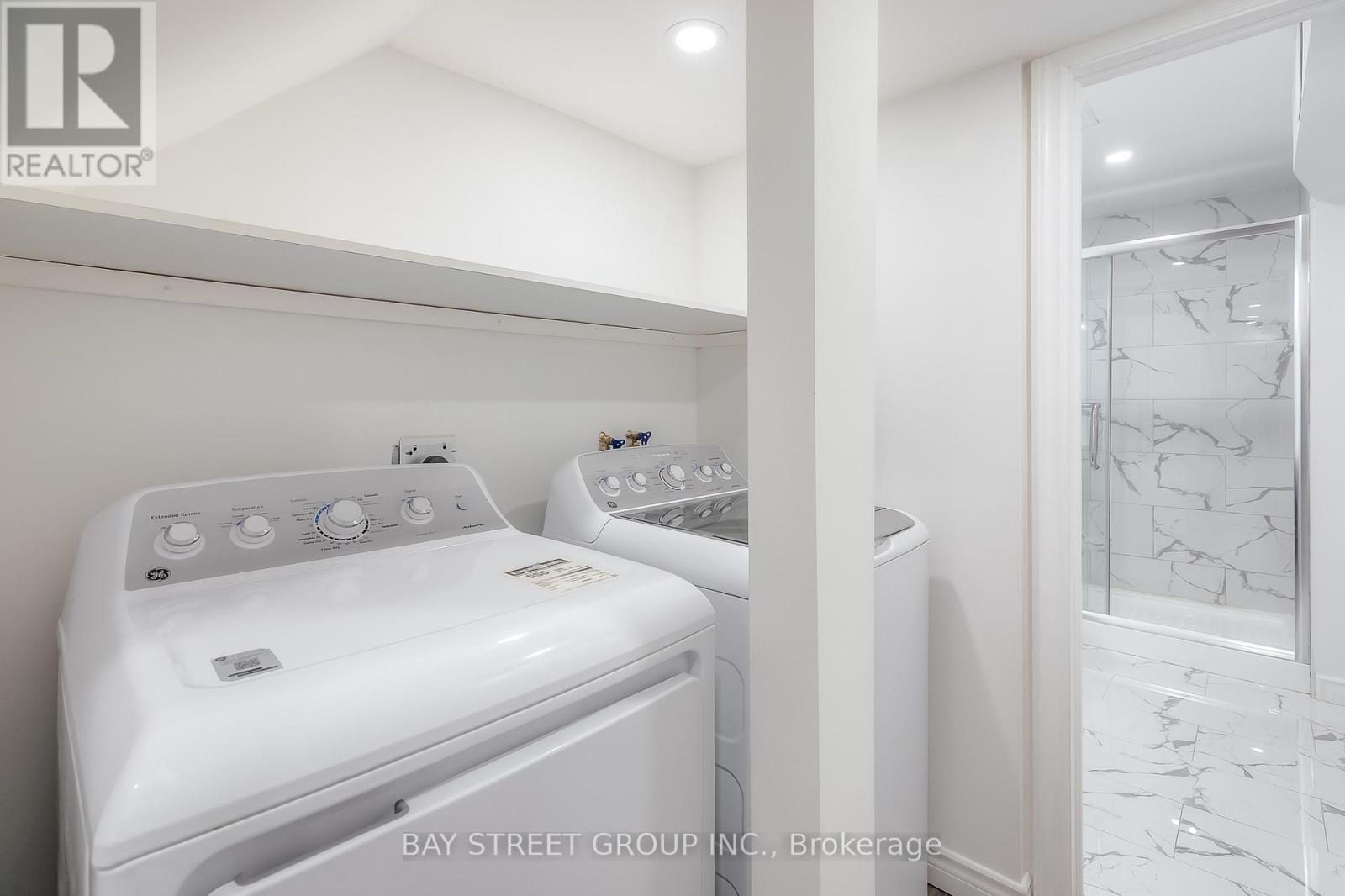 70 Salterton Circle, Vaughan, Ontario  L6A 4Z2 - Photo 45 - N12785654