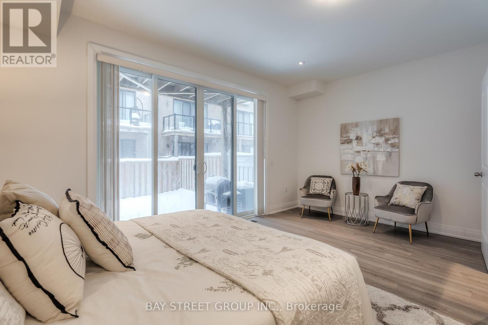 70 Salterton Circle, Vaughan, Ontario  L6A 4Z2 - Photo 8 - N12785654