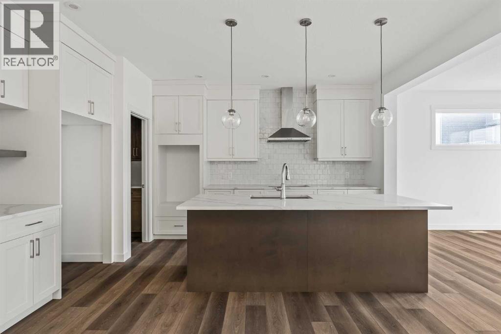 208 Starling Place Nw, Calgary, Alberta  T3P 2W2 - Photo 4 - A2278415