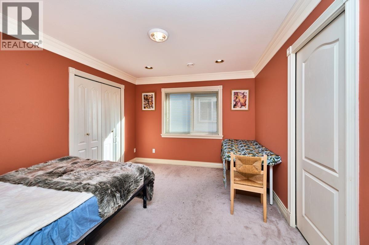 Listing Picture 20 of 29 : 3820 LOCKHART ROAD, Richmond / 烈治文 - 魯藝地產 Yvonne Lu Group - MLS Medallion Club Member