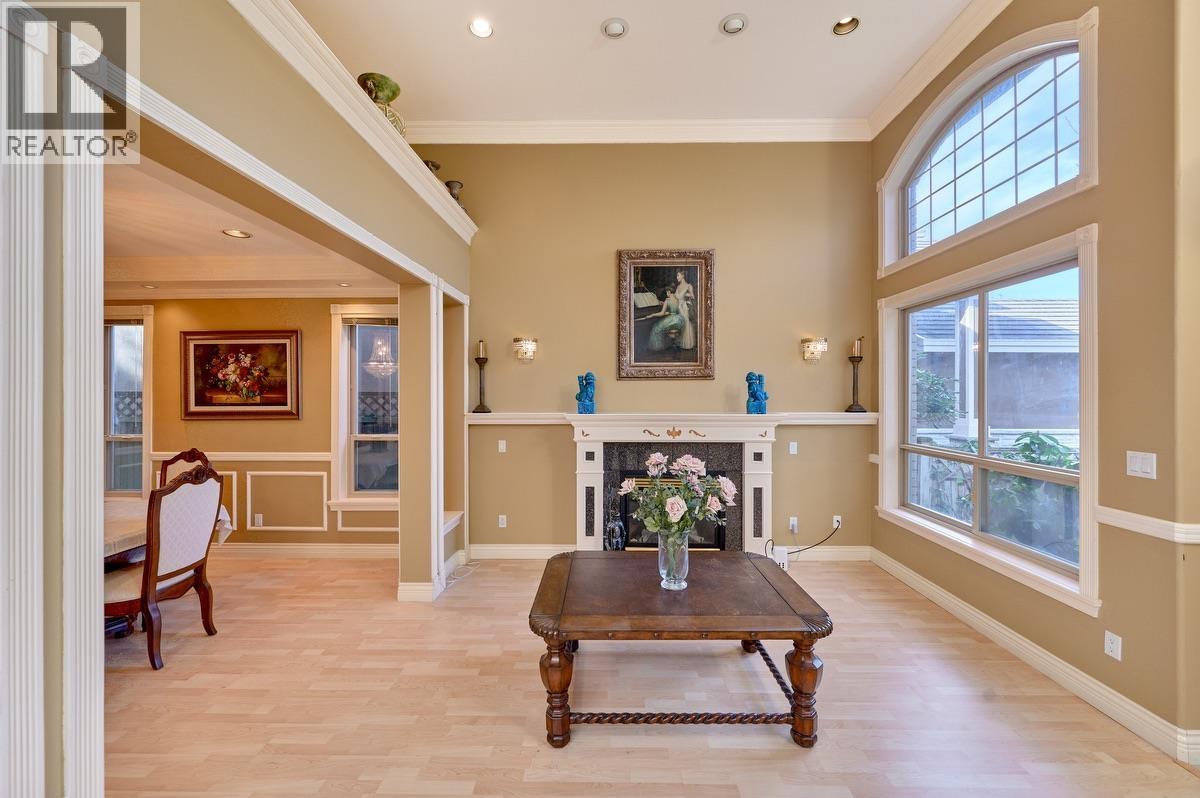 Listing Picture 4 of 29 : 3820 LOCKHART ROAD, Richmond / 烈治文 - 魯藝地產 Yvonne Lu Group - MLS Medallion Club Member