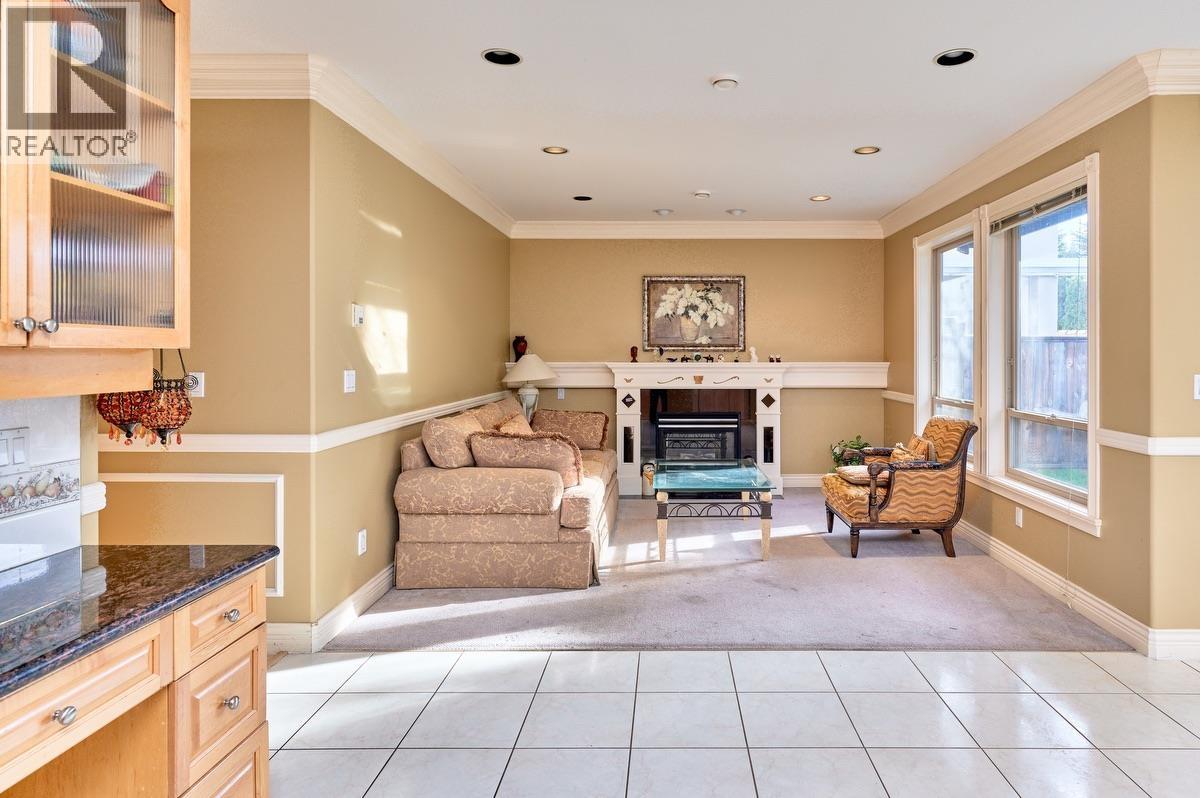 Listing Picture 11 of 29 : 3820 LOCKHART ROAD, Richmond / 烈治文 - 魯藝地產 Yvonne Lu Group - MLS Medallion Club Member