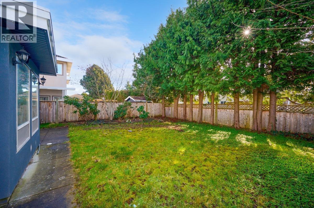 Listing Picture 28 of 29 : 3820 LOCKHART ROAD, Richmond / 烈治文 - 魯藝地產 Yvonne Lu Group - MLS Medallion Club Member