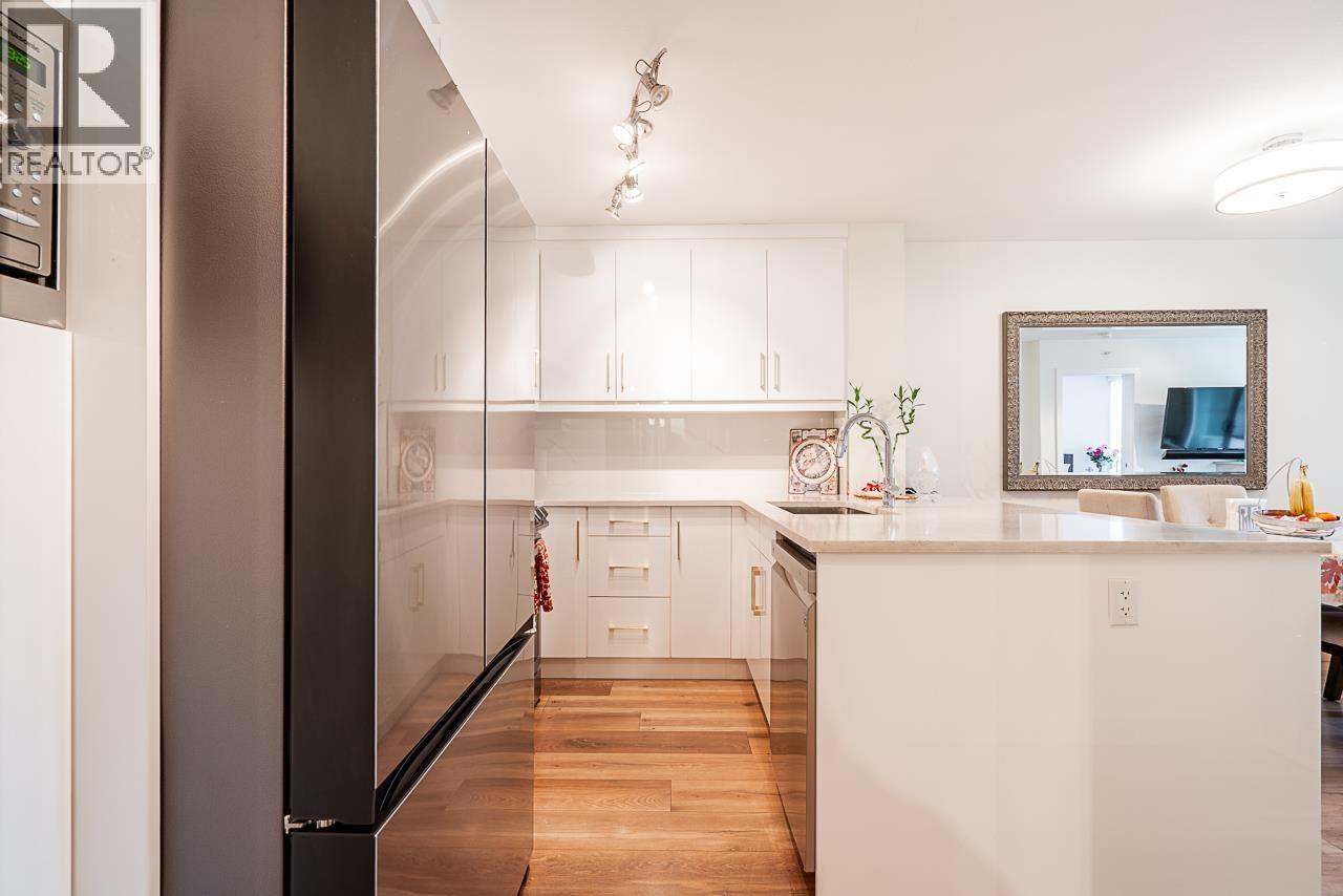 709 2763 Chandlery Place, Vancouver, British Columbia  V5S 4V4 - Photo 5 - R3089305