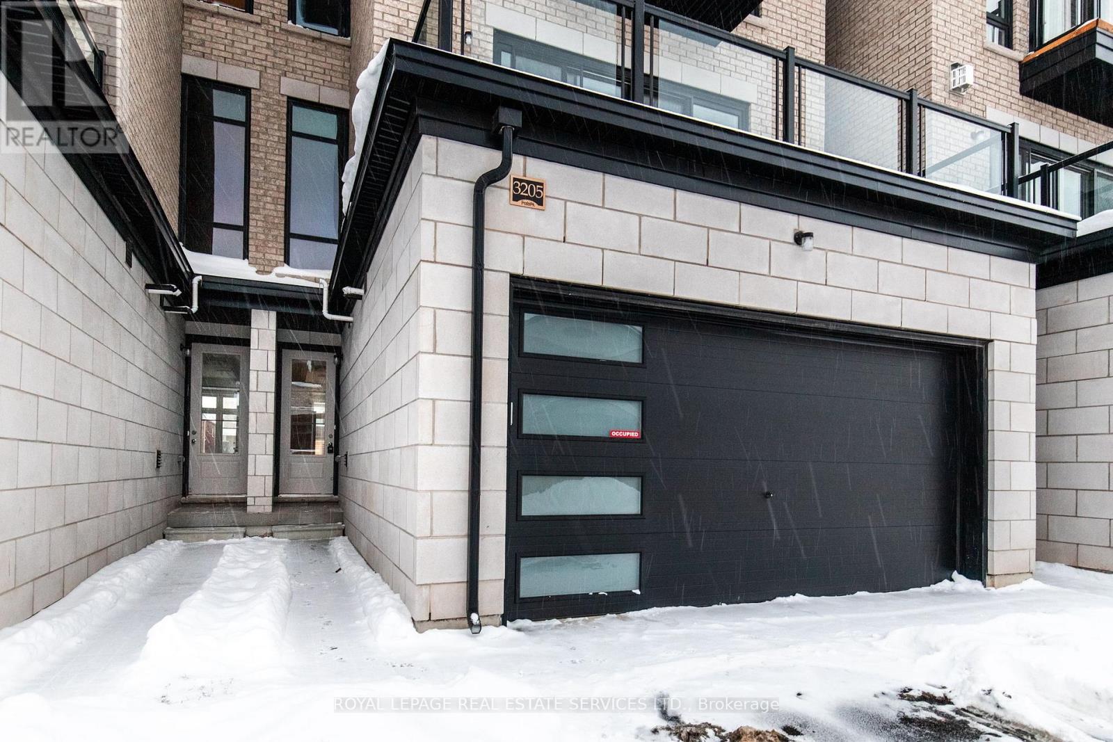 Unit 2 - 3205 Sixth Line, Oakville, Ontario  L6H 0V8 - Photo 2 - W12785616