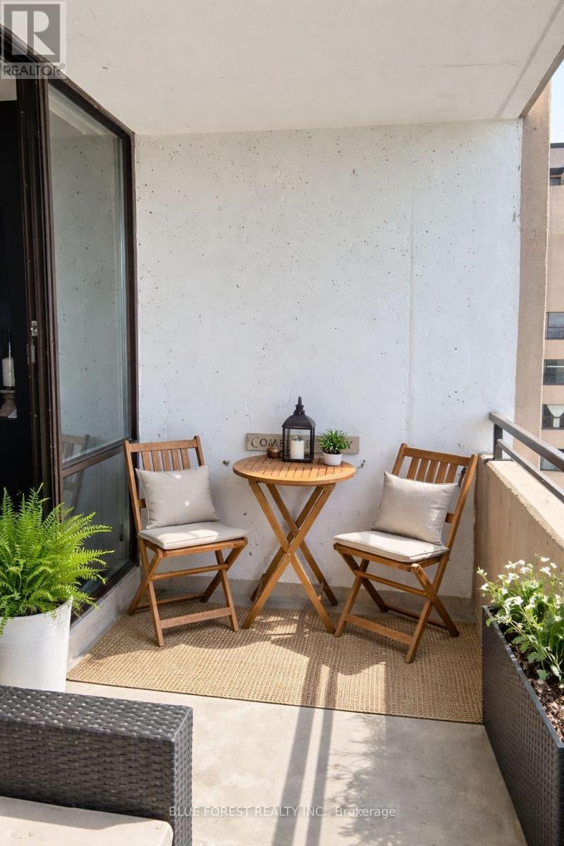 1705 - 389 Dundas Street W, London East, Ontario  N6B 3L5 - Photo 12 - X12785710