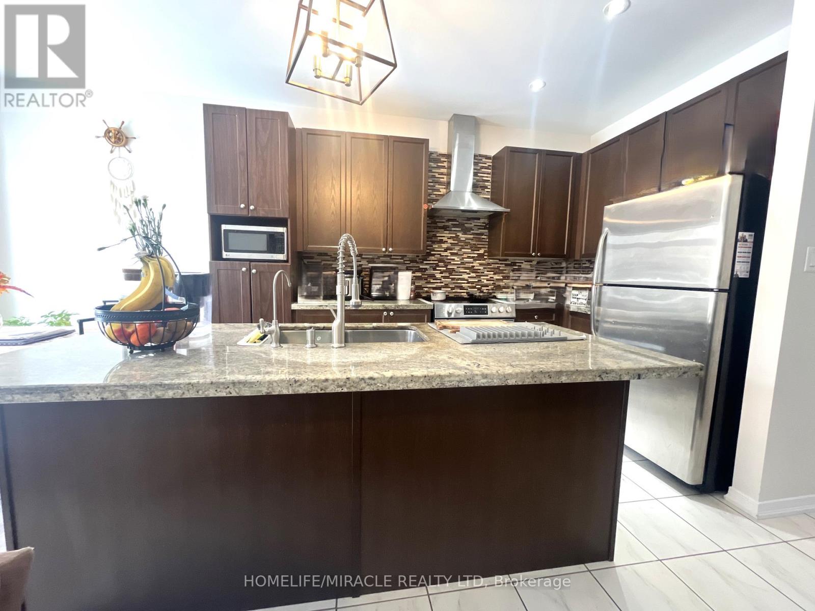 1527 Winville Road, Pickering, Ontario  L1X 0B8 - Photo 8 - E12785610