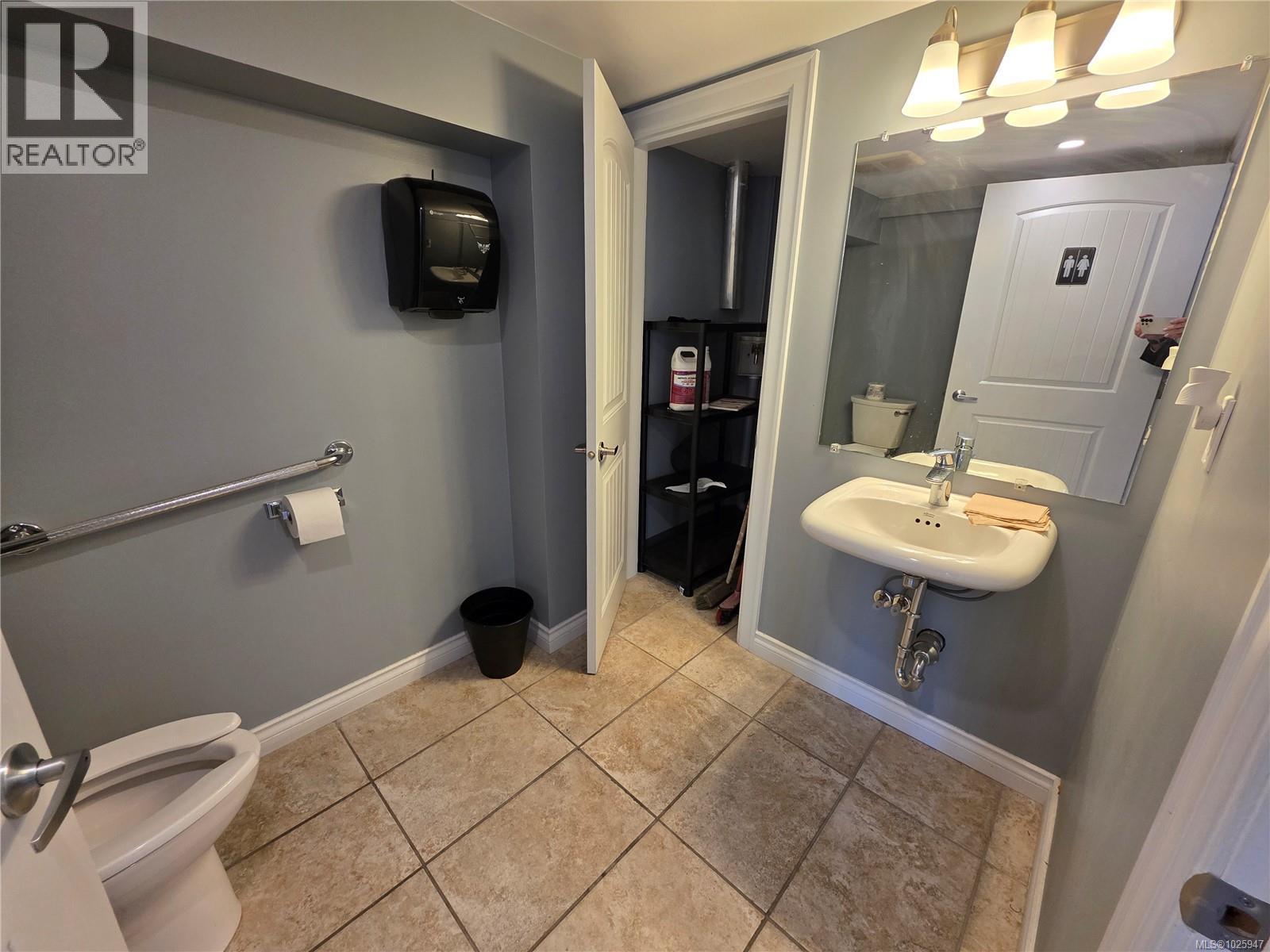 149 2745 Veterans Memorial Pkwy, Langford, British Columbia  V9B 0H4 - Photo 5 - 1025947