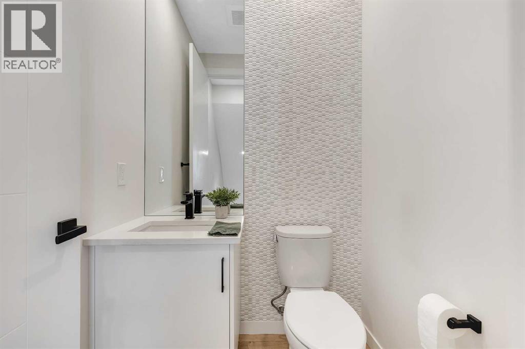 247 Greenbriar Common Nw, Calgary, Alberta  T3B 6J3 - Photo 7 - A2285870