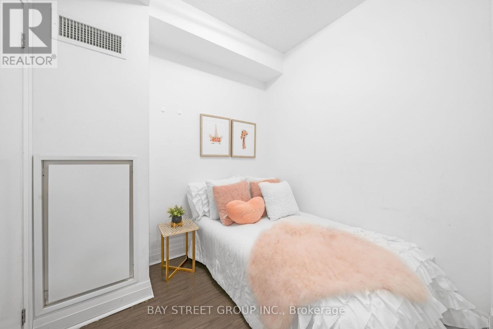 225 - 399 Spring Garden Avenue, Toronto, Ontario  M2N 3H6 - Photo 16 - C12785682