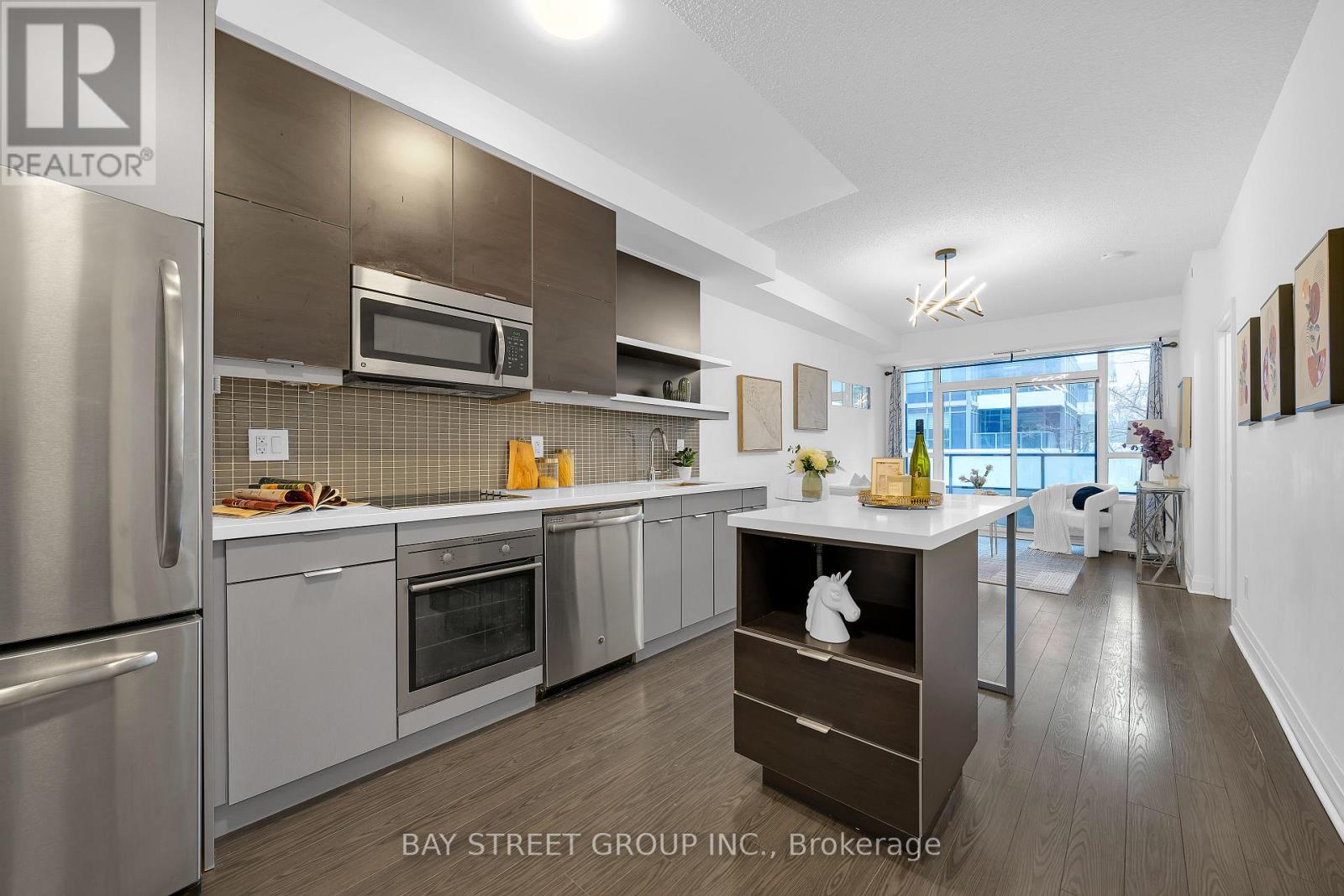 225 - 399 Spring Garden Avenue, Toronto, Ontario  M2N 3H6 - Photo 4 - C12785682