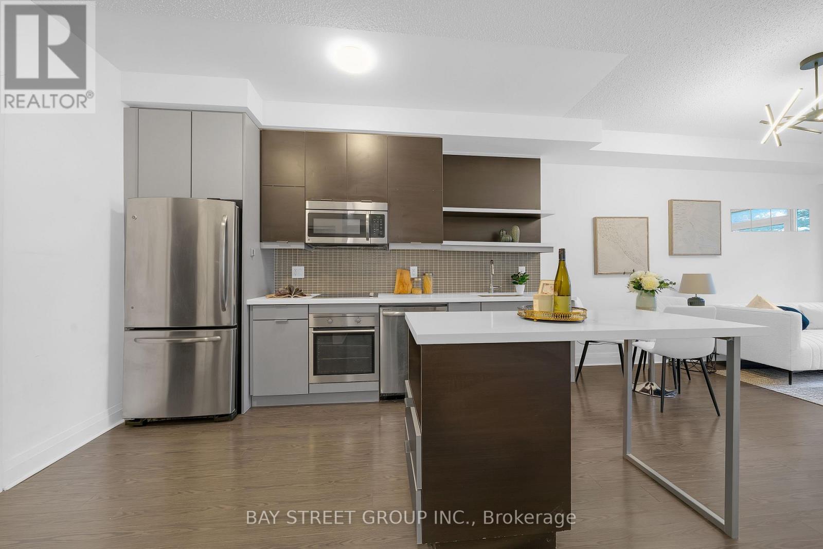 225 - 399 Spring Garden Avenue, Toronto, Ontario  M2N 3H6 - Photo 5 - C12785682