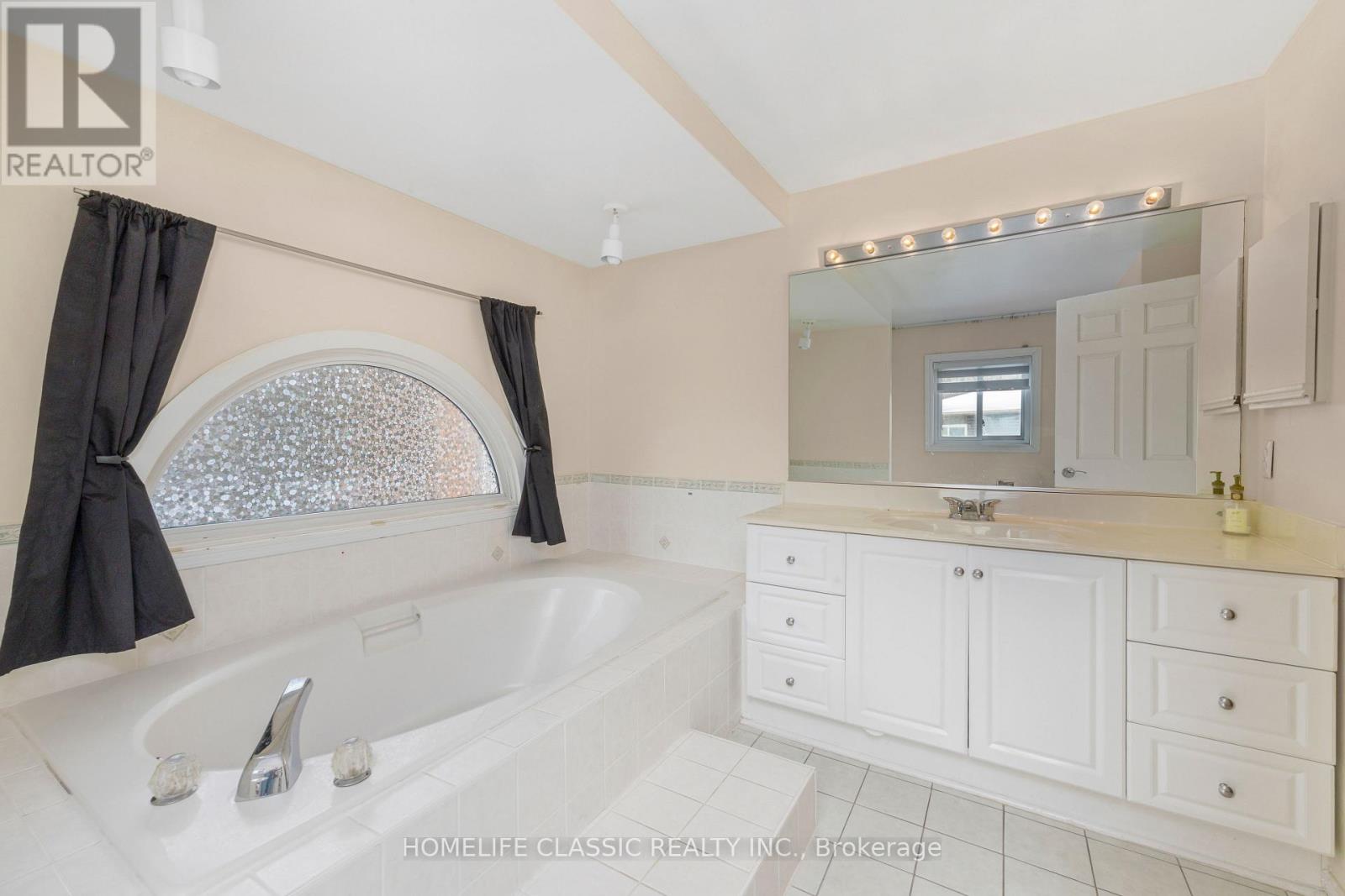 521 Sundown Crescent, Pickering, Ontario  L1V 6A8 - Photo 21 - E12785686