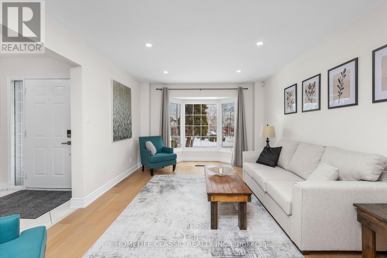 521 Sundown Crescent, Pickering, Ontario  L1V 6A8 - Photo 4 - E12785686