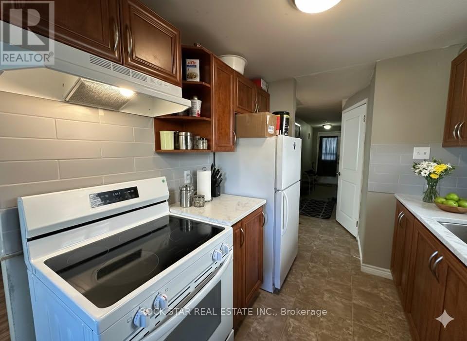 62 Corbett Drive, Barrie, Ontario  L4M 5V2 - Photo 12 - S12785662