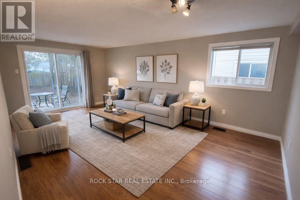 62 Corbett Drive, Barrie, Ontario  L4M 5V2 - Photo 8 - S12785662