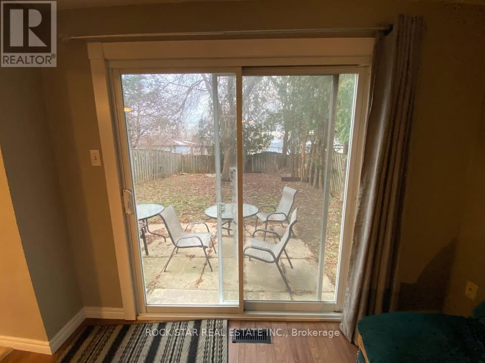 62 Corbett Drive, Barrie, Ontario  L4M 5V2 - Photo 9 - S12785662