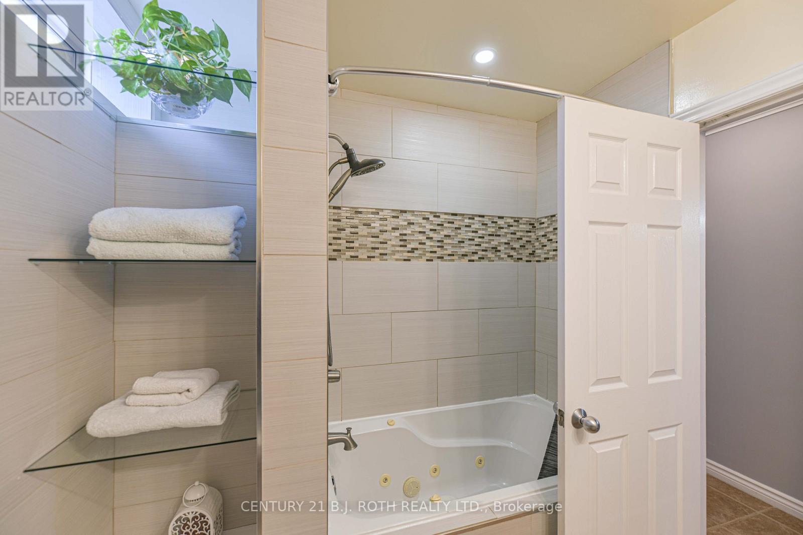 16 First Street, Orillia, Ontario  L3V 4A9 - Photo 42 - S12785676