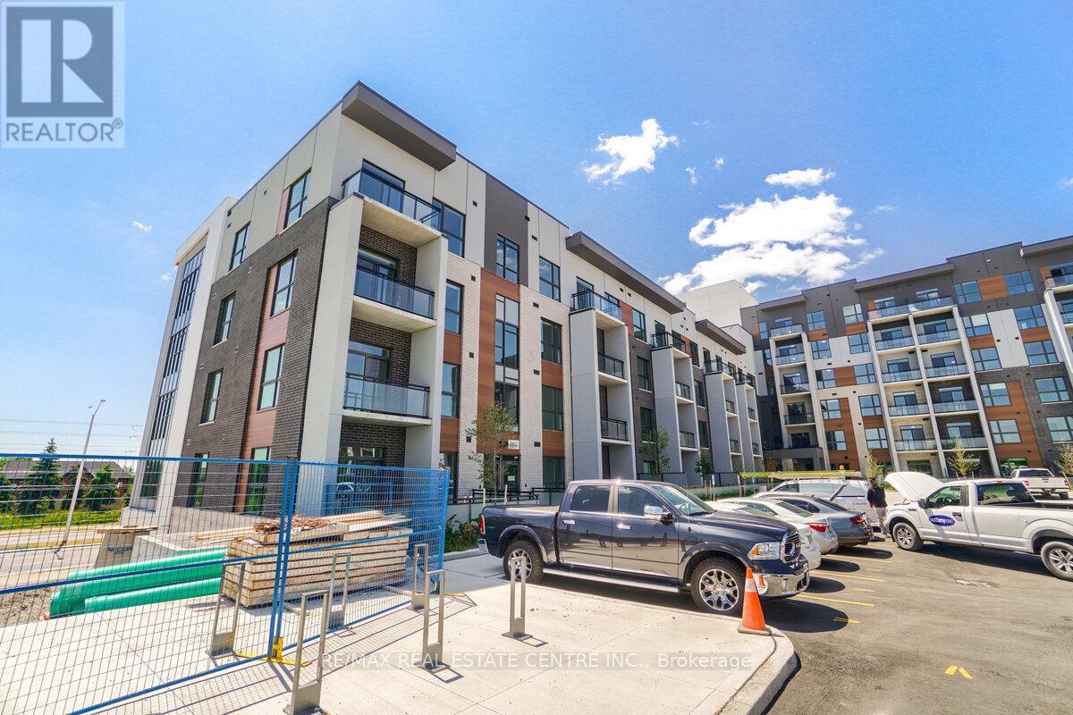 119 - 95 Dundas Street W, Oakville, Ontario  L6M 5N4 - Photo 3 - W12785668