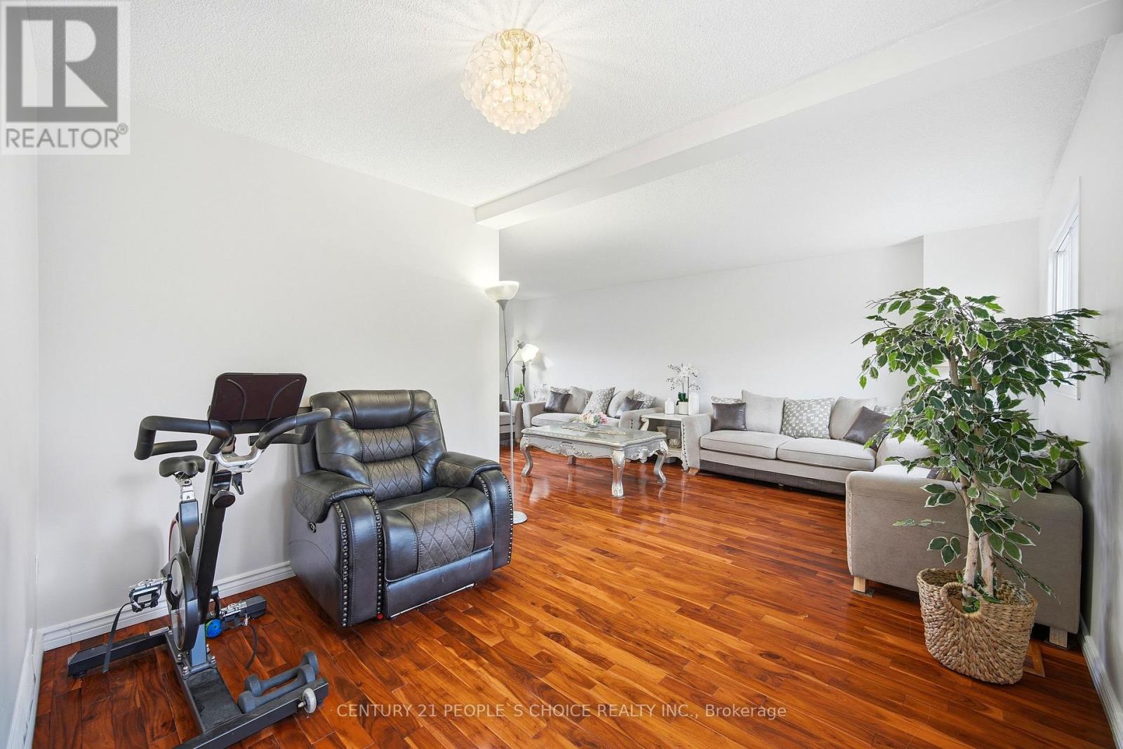 141 Havelock Drive, Brampton, Ontario  L6W 4E7 - Photo 11 - W12785706