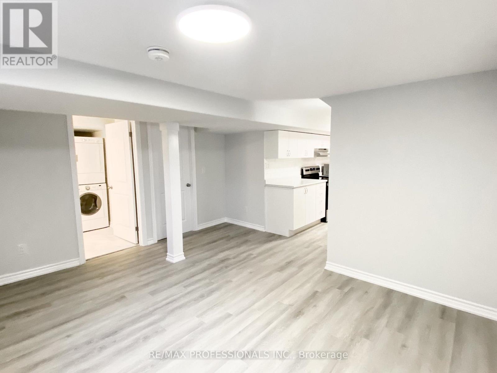 Lower - 77 Roseneath Crescent, Kitchener, Ontario  N2E 1V8 - Photo 6 - X12785712