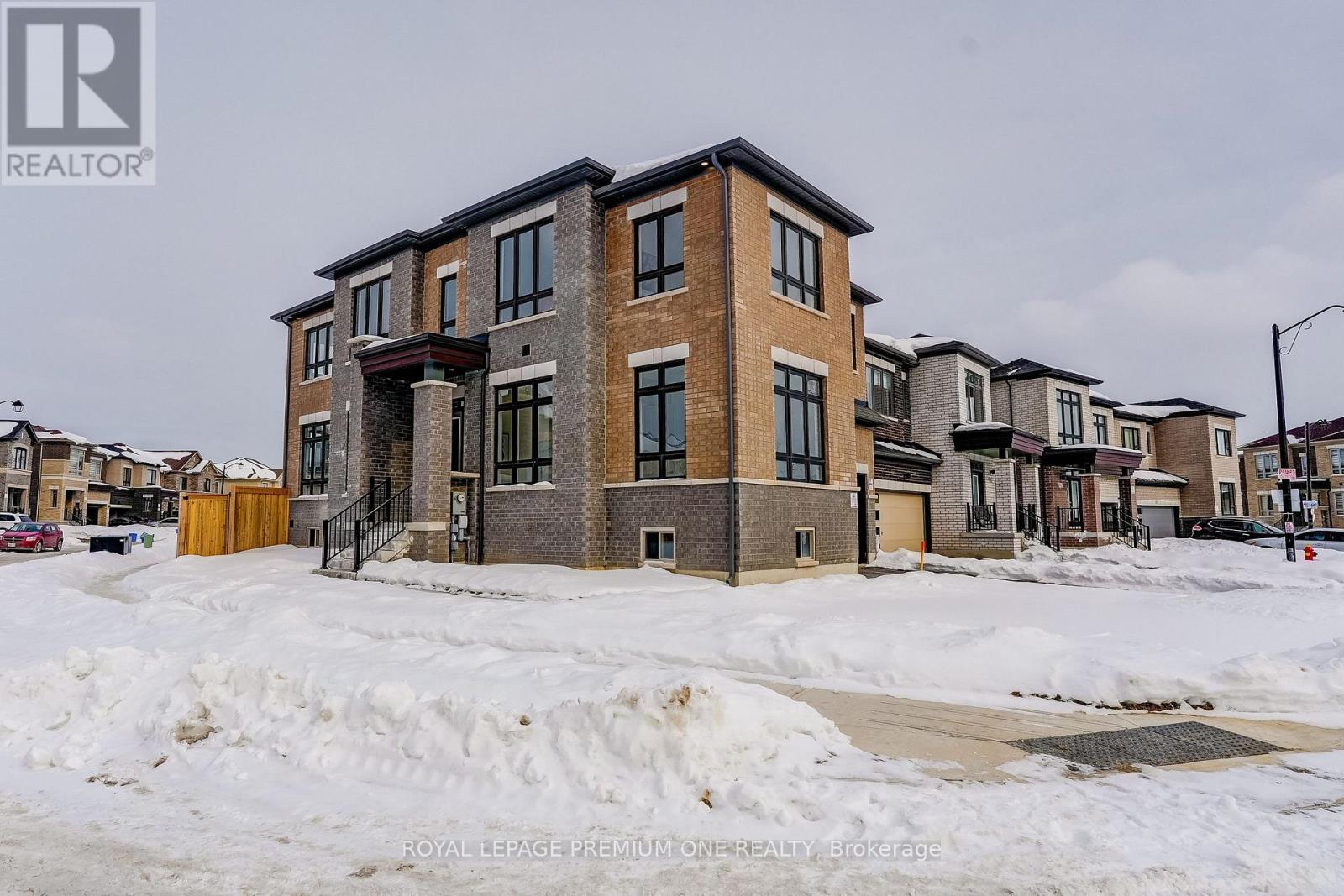 830 Apple Terrace, Milton, Ontario  L9T 7E7 - Photo 3 - W12590640